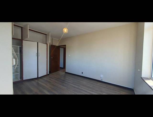 2 BEDROOM APARTMENT FOR SALE IN ESSENWOOD